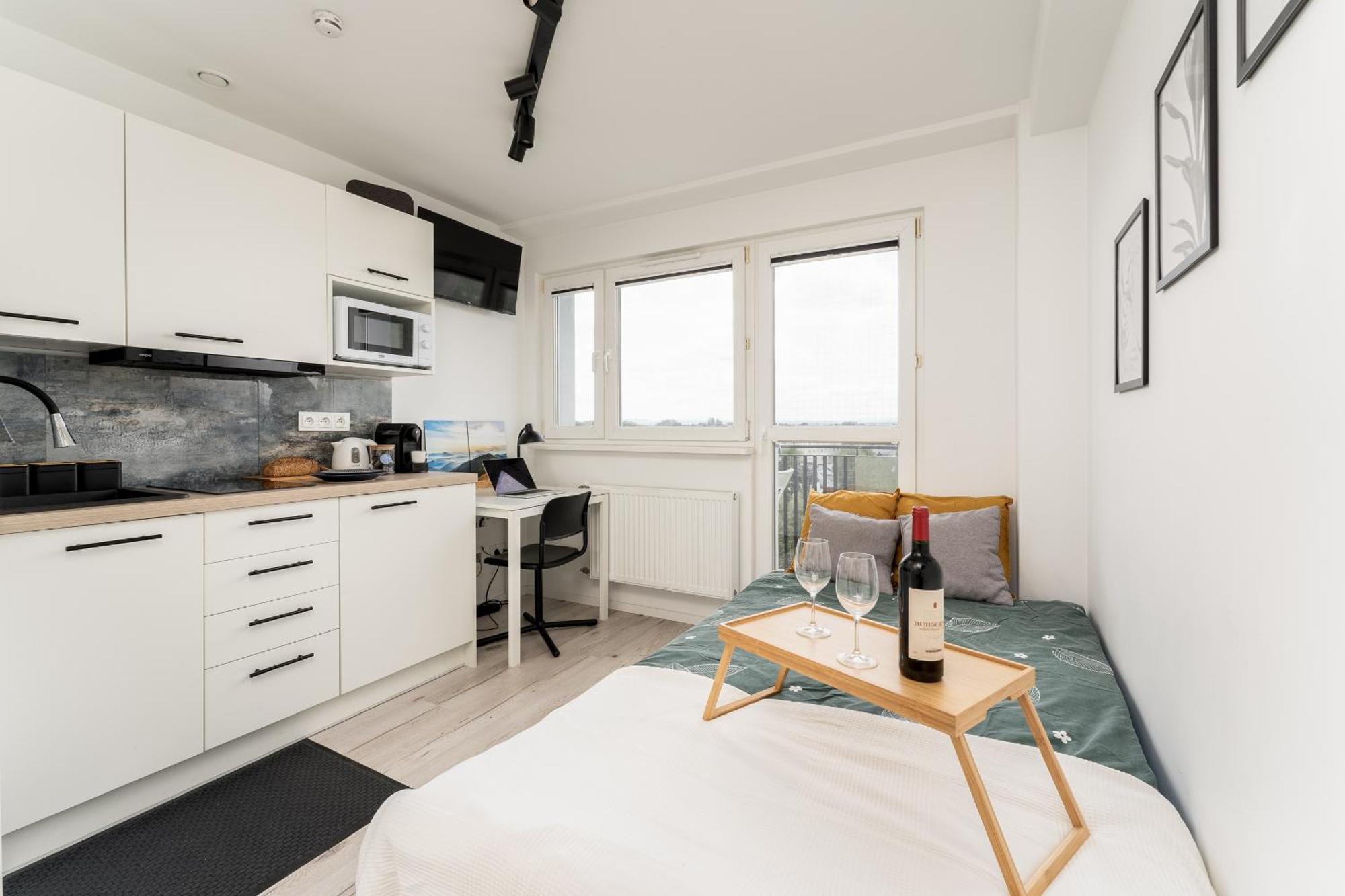 Czarnowiejska Mini With Loggia Apartament